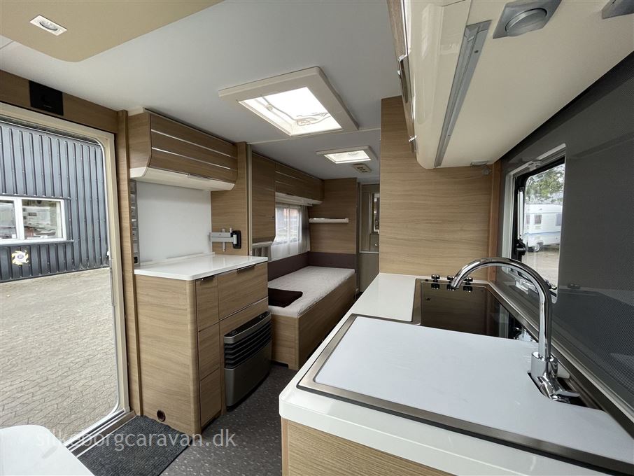 Adria Adora 572 UT
